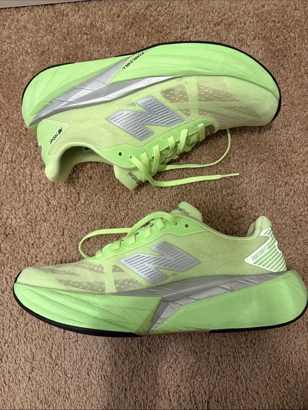 New Balance FuelCell Rebel v5